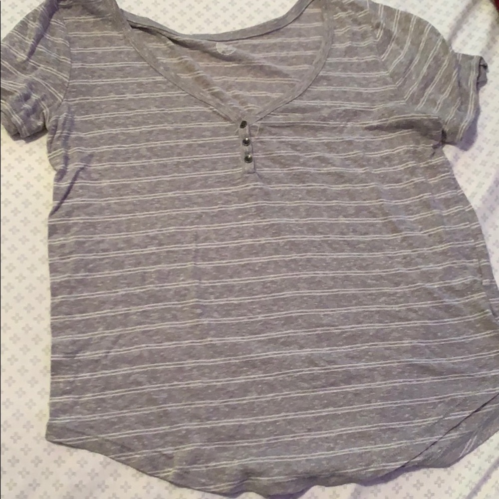gray with white stripes top with 3 buttons